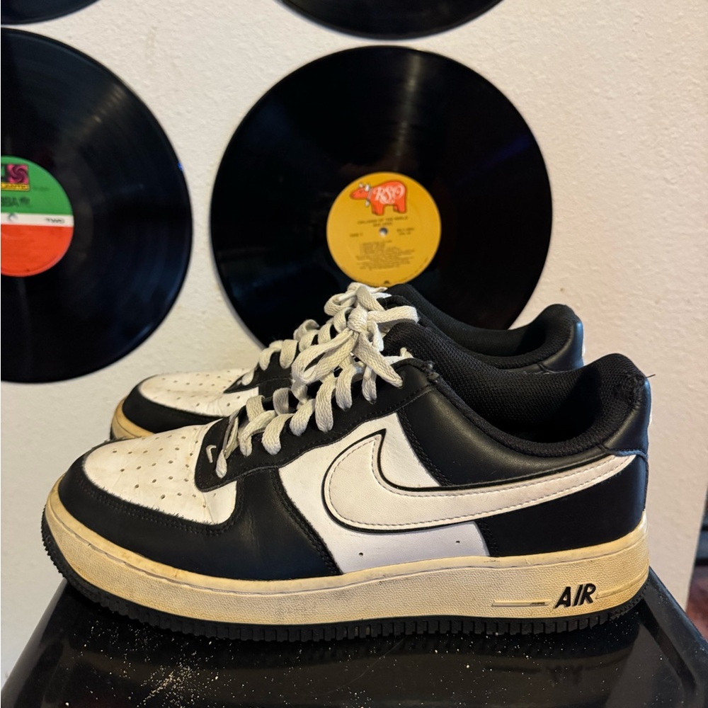 Men’s Size 9 Nike Air Force 1 Low